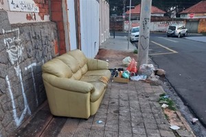 Vereador solicita limpeza e retirada de entulho na Paulista