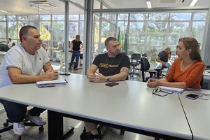 Vereador discute investimentos para o esporte com secretário