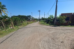 Moradores do Pau Queimado cobram “raspa de asfalto” em via do bairro