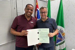 Deputado federal visita a Câmara e reforça parcerias em prol da cidade