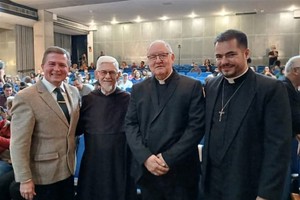 Vereador participa do lançamento de obra teológica que aborda mistérios divino