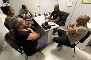 Moradoras do Novo Horizonte levam demandas a vereador