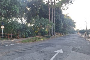 Vereador cobra melhorias viárias e infraestrutura na região da Vila Rezende