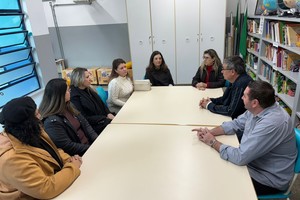 Vereador visita escolas para verificar viabilidade na implantação de bibliotecas