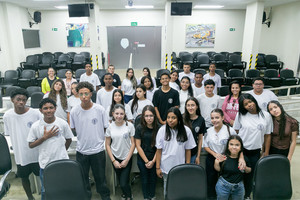 Alunos da escola 'Barão do Rio Branco' participam do 'Conheça o Legislativo'