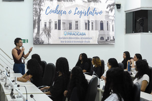 Alunos da escola 'Barão do Rio Branco' participam do 'Conheça o Legislativo'