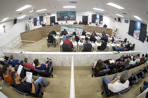 Câmara questiona sobre salários de funcionários das UPAs sob gestão de OSS