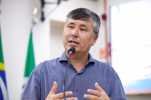 Câmara homenageia profissionais da rede municipal de educação