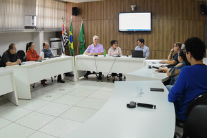 Fórum Permanente discute IA e reforça manifesto da cidade inteligente