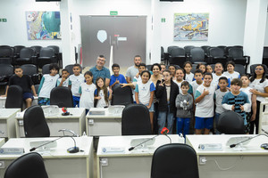 Estudantes da escola Tercilia Bernadete participam do 'Conheça o Legislativo'