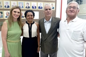 Vereador homenageia escola Heitor Pompermayer e morador do Serrote