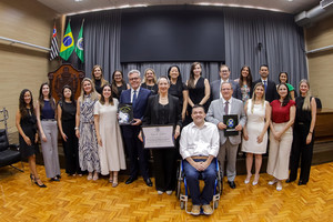 Câmara contempla sociedade de advogados pelos 35 anos de fundação