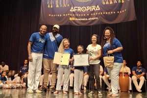 Aluna do Instituto Afropira recebe moção de aplausos