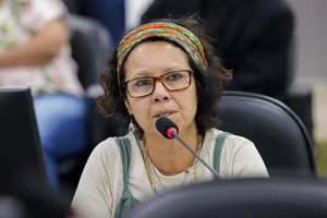 Câmara aprova voto de congratulações a sobrevivente do Holocausto