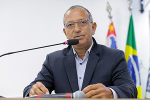 Vereador aborda rotina operacional dos serviços de corte de mato da cidade