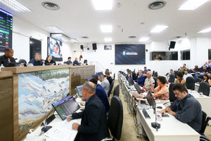 Câmara aprova votos de congratulações a grupo musical e a estudante de Medicina