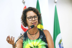 Vereadora destaca indicações ao Executivo e ações da Procuradoria da Mulher