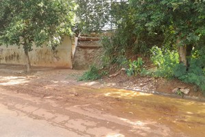 Vereador solicita contenção de barranco e limpeza urgente no bairro Castelinho