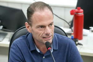 Vereador questiona Prefeitura sobre impactos no trânsito na região norte