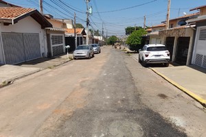 Vereador solicita recapeamento em rua do bairro Nova Pompeia