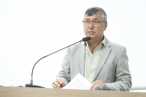 Vereador questiona Executivo sobre instação de terre de telefonia no Castelinho