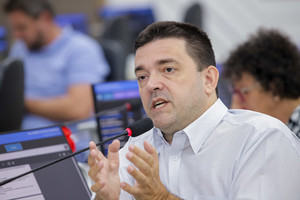 Implantação de lombada na Vollet Sachs é sugerida em requerimento