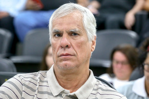 Infraestrutura precária em unidade de saúde gera cobrança