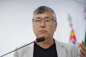 Vereador protocola pedido de semáforo para aumentar segurança no bairro Paulista