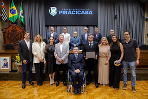 Empresário Fabio Vitti recebe Título de "Cidadão Piracicabano" em reunião solene