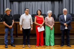 Enfermeira é homenageada com voto de congratulações 