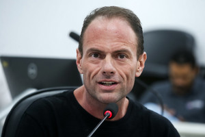 Vereador cita número de acidentes e reforça pedido por segurança em rotatória