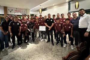 Vereador exalta empenho de jovens atletas do XV na conquista de título