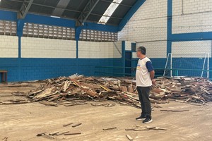 Vereador acompanha obras no ginásio de Santa Teresinha