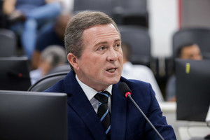 Vereador questiona falhas e cobra informações sobre abastecimento