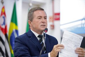 Vereador questiona multa de trânsito e cobra esclarecimentos sobre fiscalização