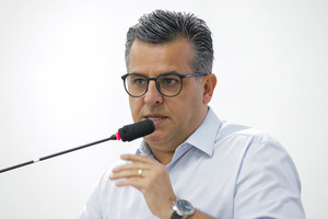 Vereador comenta sobre instalação de semáforos na avenida Carlos Botelho