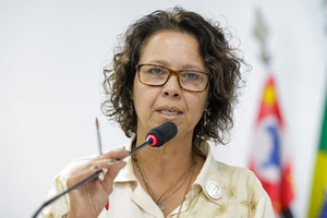 Vereadora comenta sobre projetos do Executivo e redução de repasses para a saúde