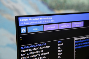 Câmara aprova votos de congratulações a destaques sociais e religiosos