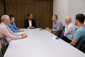 Diretores de emissora de TV fazem visita institucional à Câmara