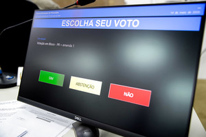Vereadores apresentam argumentos na votação de desafetação de área