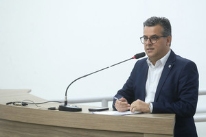 Câmara aprova concessão de Medalha de Mérito a ex-presidente do Legislativo