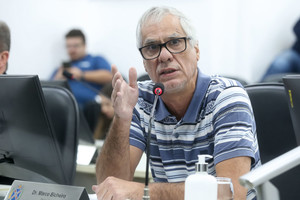 Vereador busca esclarecimentos sobre problemas em licitações da Prefeitura