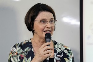 Mesa-redonda do Mês da Mulher discute violência obstétrica