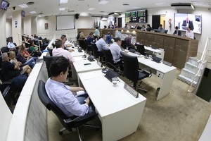 Câmara aprova projeto que cria 252 vagas para 11 cargos da Prefeitura