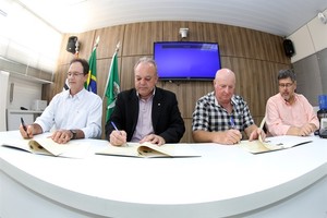 Câmara e Fumep assinam termo de convênio em prol do Câmara Inclusiva