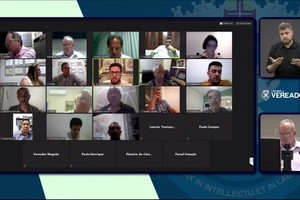 Moção solicita chamada de aprovados para vagas de supervisor de ensino