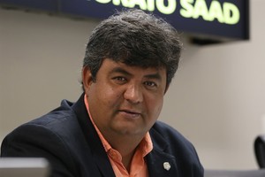 Wagnão defende transparência no atendimento público de saúde