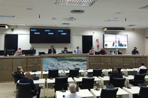 Comissões ouvem argumentos do Executivo para unificação de secretarias
