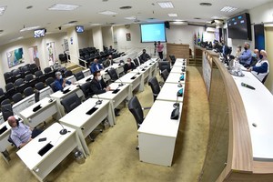 Vereadores e empresários defendem gestão terceirizada de área de lazer