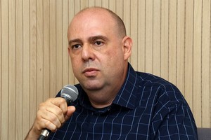 Indicação pede campanha em vans contra bullying e pedofilia